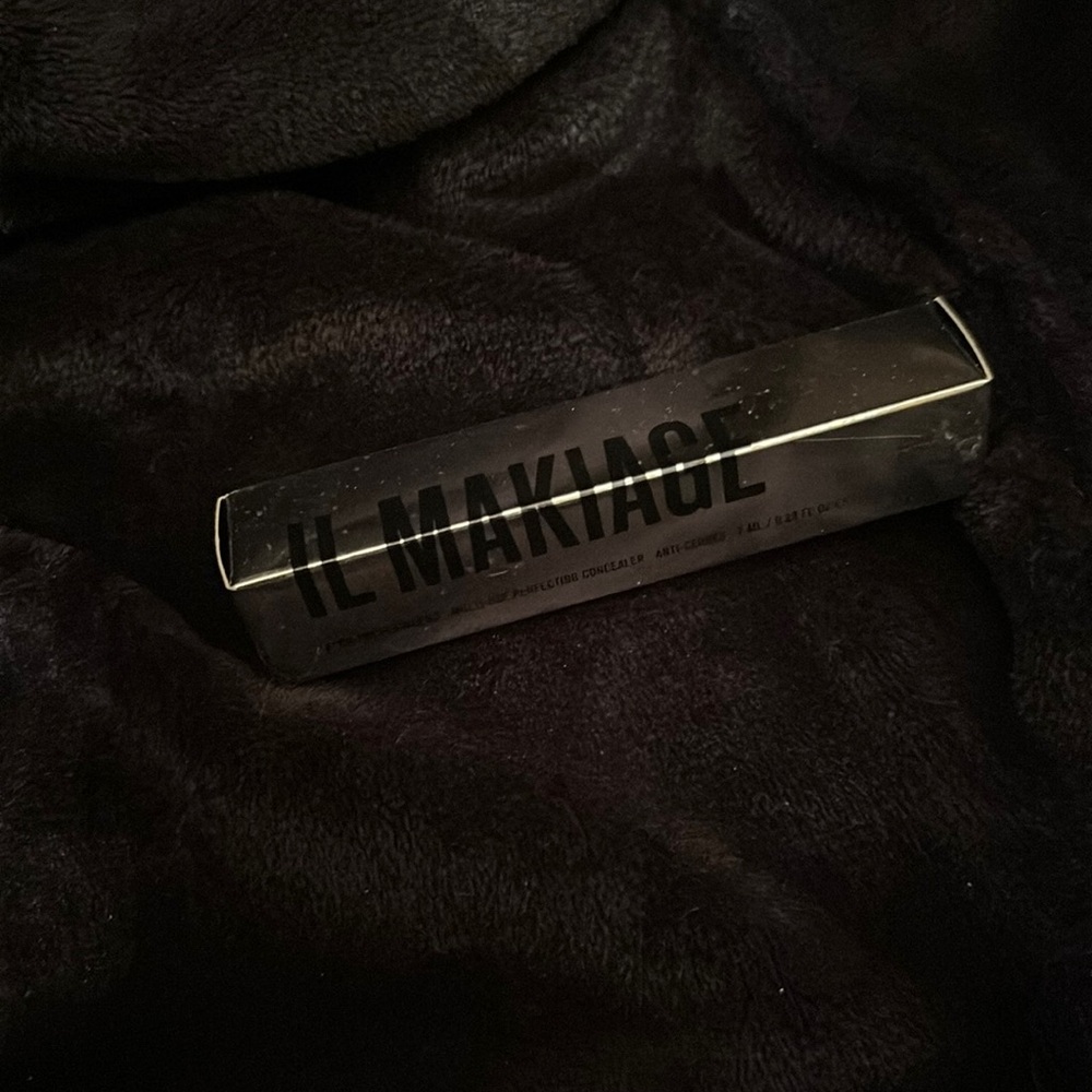 IL MAKIAGE Concealer NIB .23 FL OZ